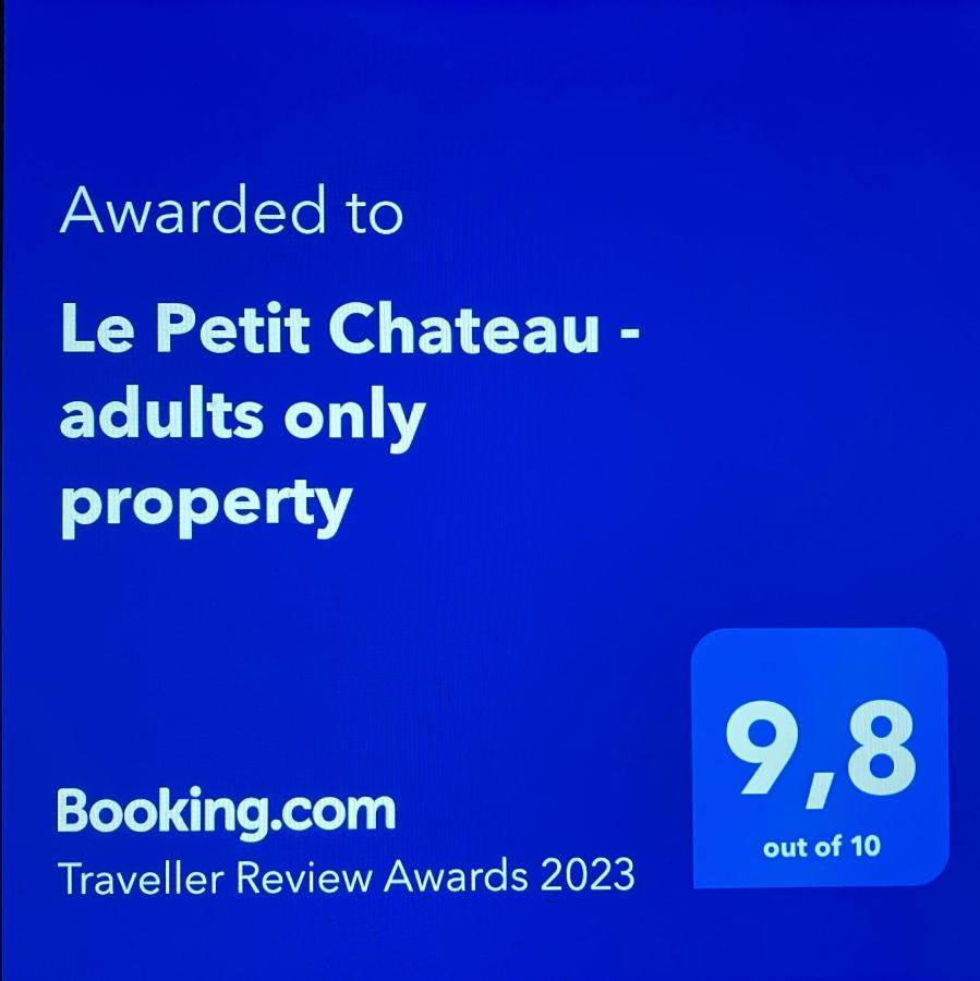 Le Petit Chateau - Adults Only Property Ле-Бюґ Екстер'єр фото