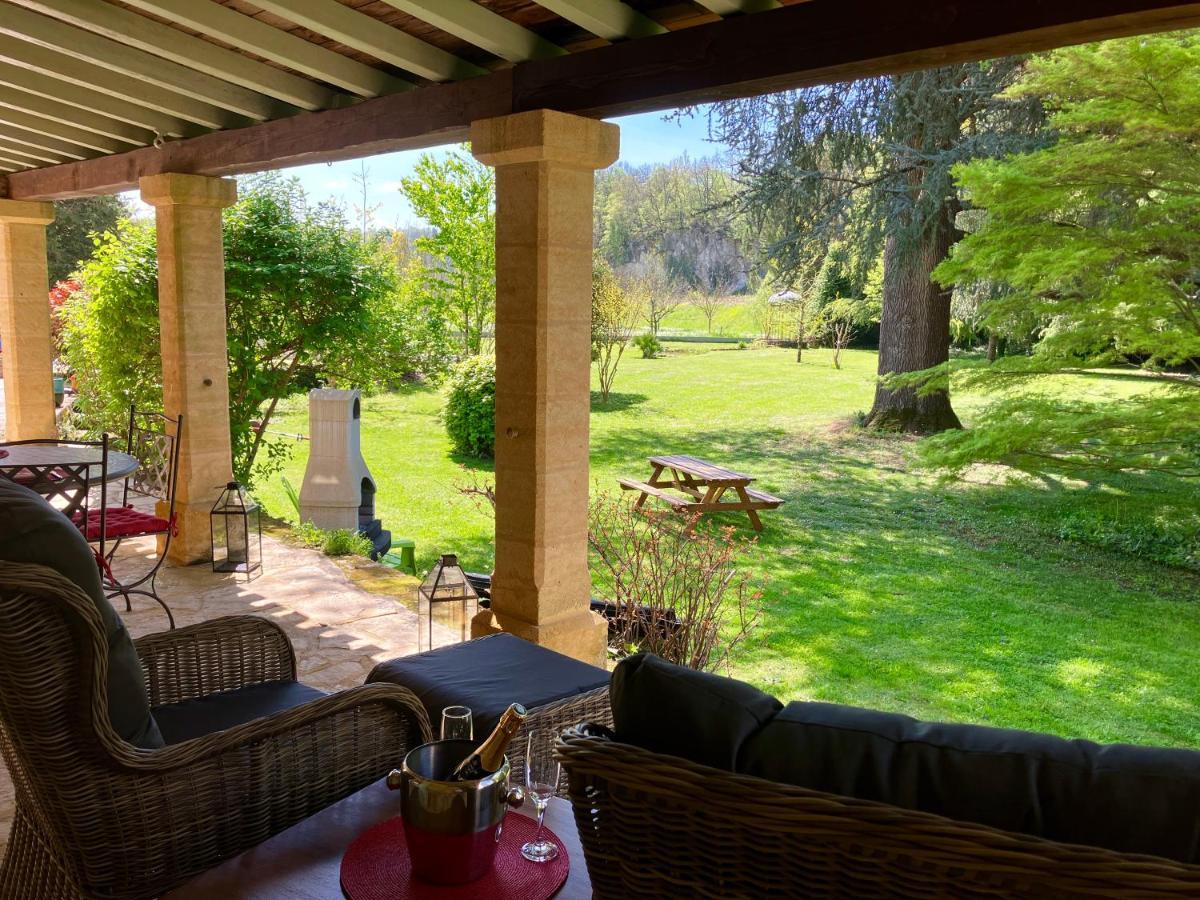 Le Petit Chateau - Adults Only Property Ле-Бюґ Екстер'єр фото