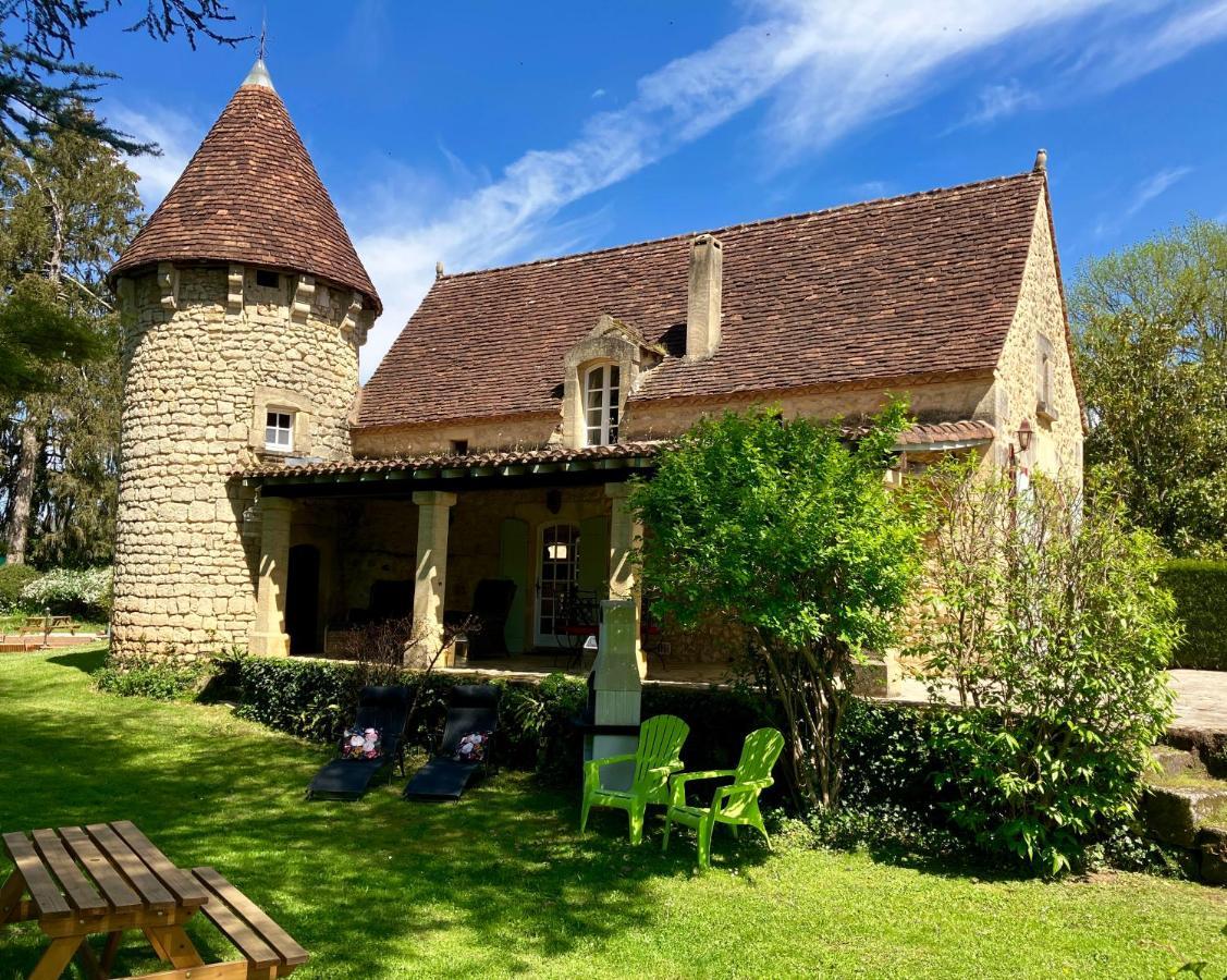 Le Petit Chateau - Adults Only Property Ле-Бюґ Екстер'єр фото